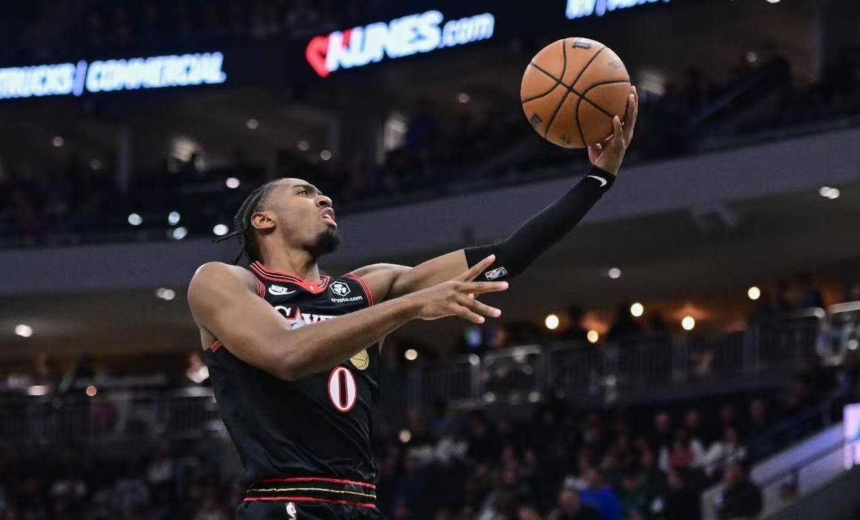 乐鱼官网-包含北京首钢远射贴柱备战CBA常规赛莱万多夫斯基与40激战热火分钟，媒体一致点评：穆雷赛事官方发布大胜新规的词条